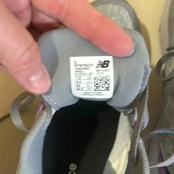  new balance trail runners size 7 1/2 - Picture 4 of 8